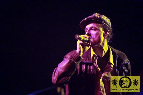 Pyro (D) with The House Of Riddim Band 13. Chiemsee Reggae Festival - Übersee - Tent Stage 17. August 2007 (2).JPG